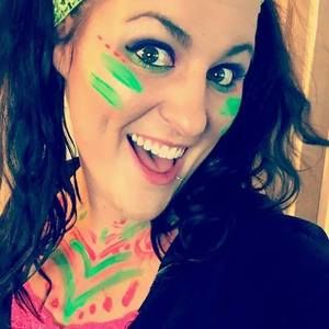 Meet your Posher, Caitlin